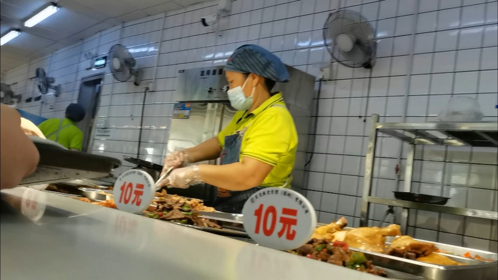 实地探访:深圳龙华富士康j8食堂,环境卫生好,饭菜有点小贵,但安全