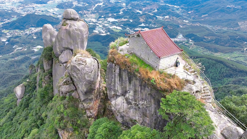 岗山海拔图片