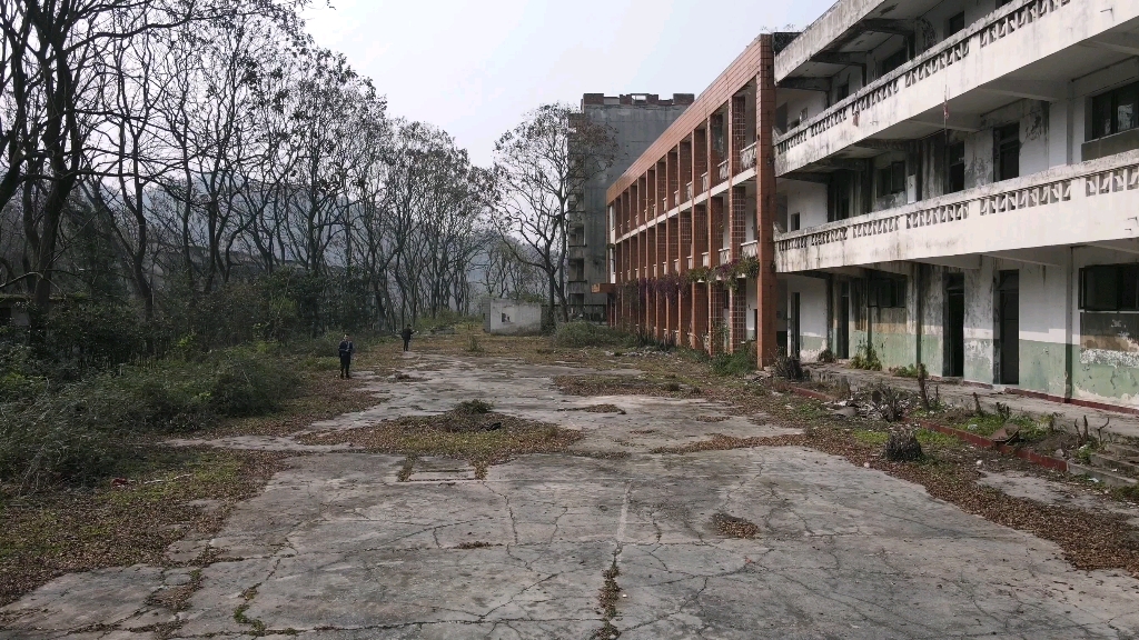 重庆废弃学校图片