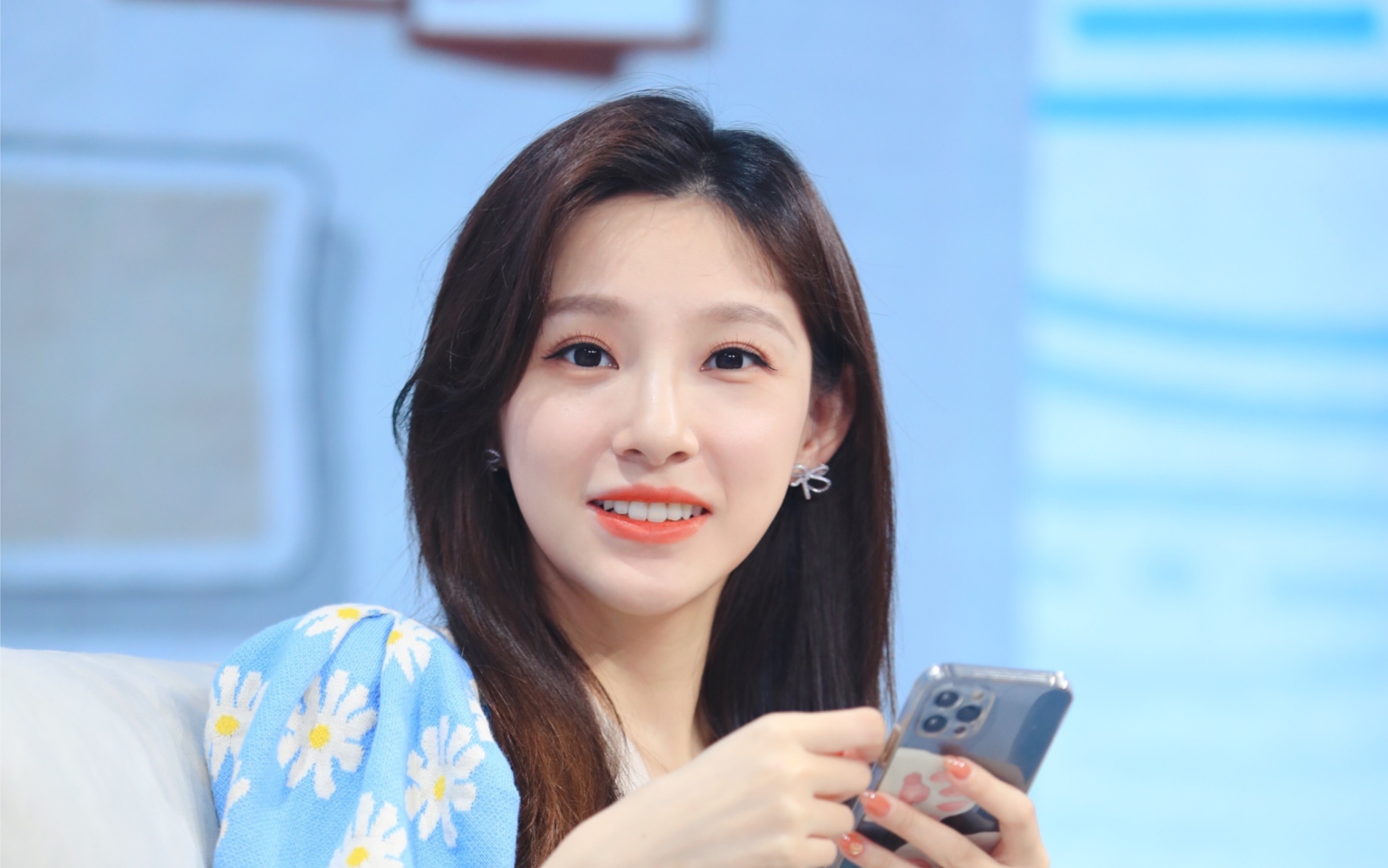 你用谈话的方式认识马凡舒一位美丽勤奋又坚强的东北姑娘央young之夏