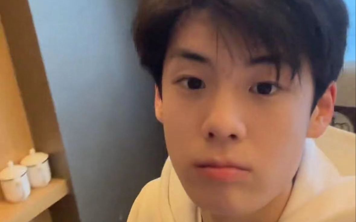 [刘佳梁][唐唐唐伯虎]2023年6月5日直播录播 打游戏前的碎碎念