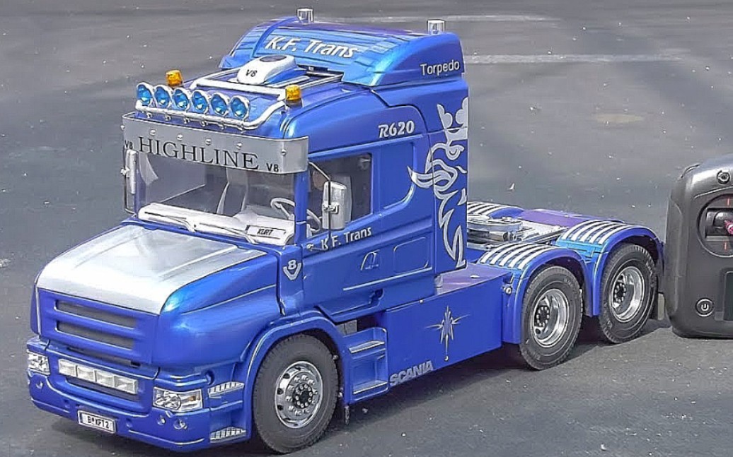 【开箱试跑】二手收的改装了不少的田宫遥控拖头1/14.