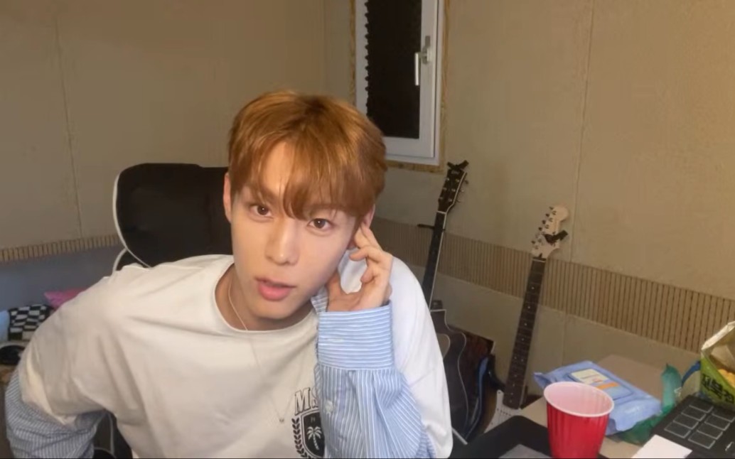 230804 甜妹小嫂子尹书彬今天很甜 油管直播 尹瑞彬