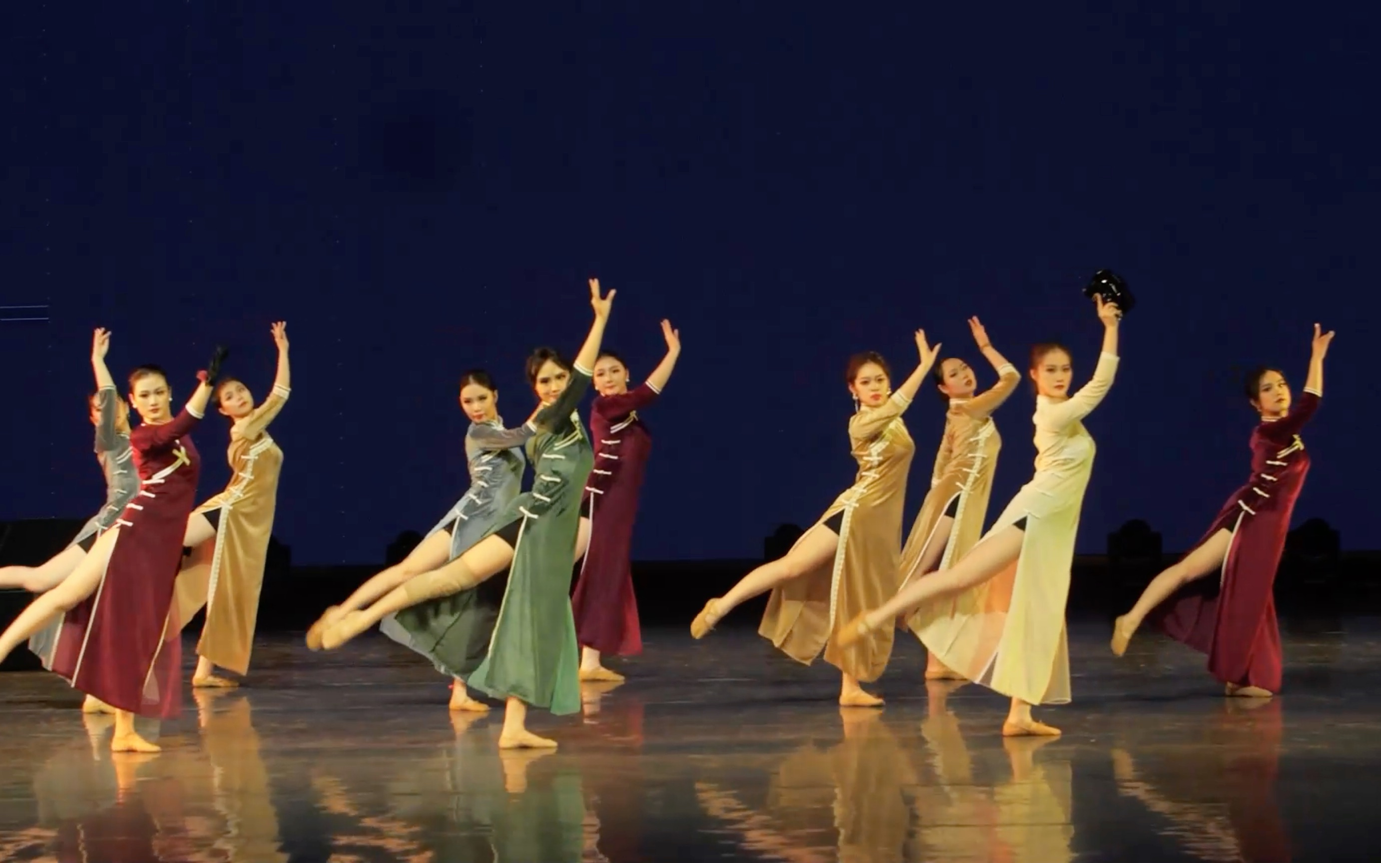 第三幕61忆舞 中南民族大学大学生艺术团舞生舞蹈团专场|"吾生舞生"