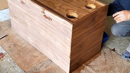 全频同轴,俄罗斯进口桦木多层板贴黑胡桃木皮音箱,喜欢请留言!