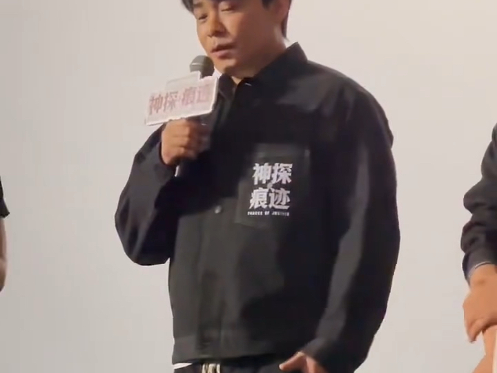 西安路演映后交流现场，编剧兼导演陈思诚夸赞陈飞宇是天赋型的演员，还说：“想到（演得）好，没想到这么好”。