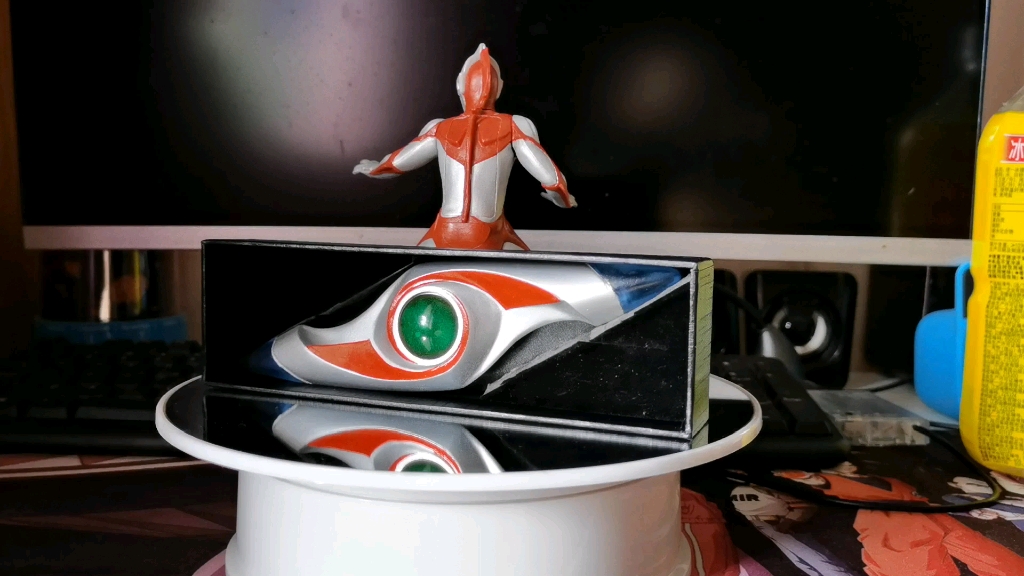 帕瓦特奥特曼发光扭蛋 帕瓦特树脂变身器