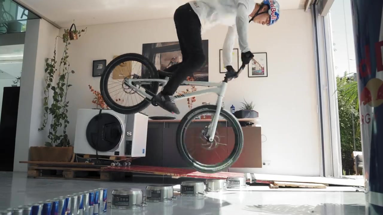 home office - fabio wibmer法比奥大神疫情间的新作