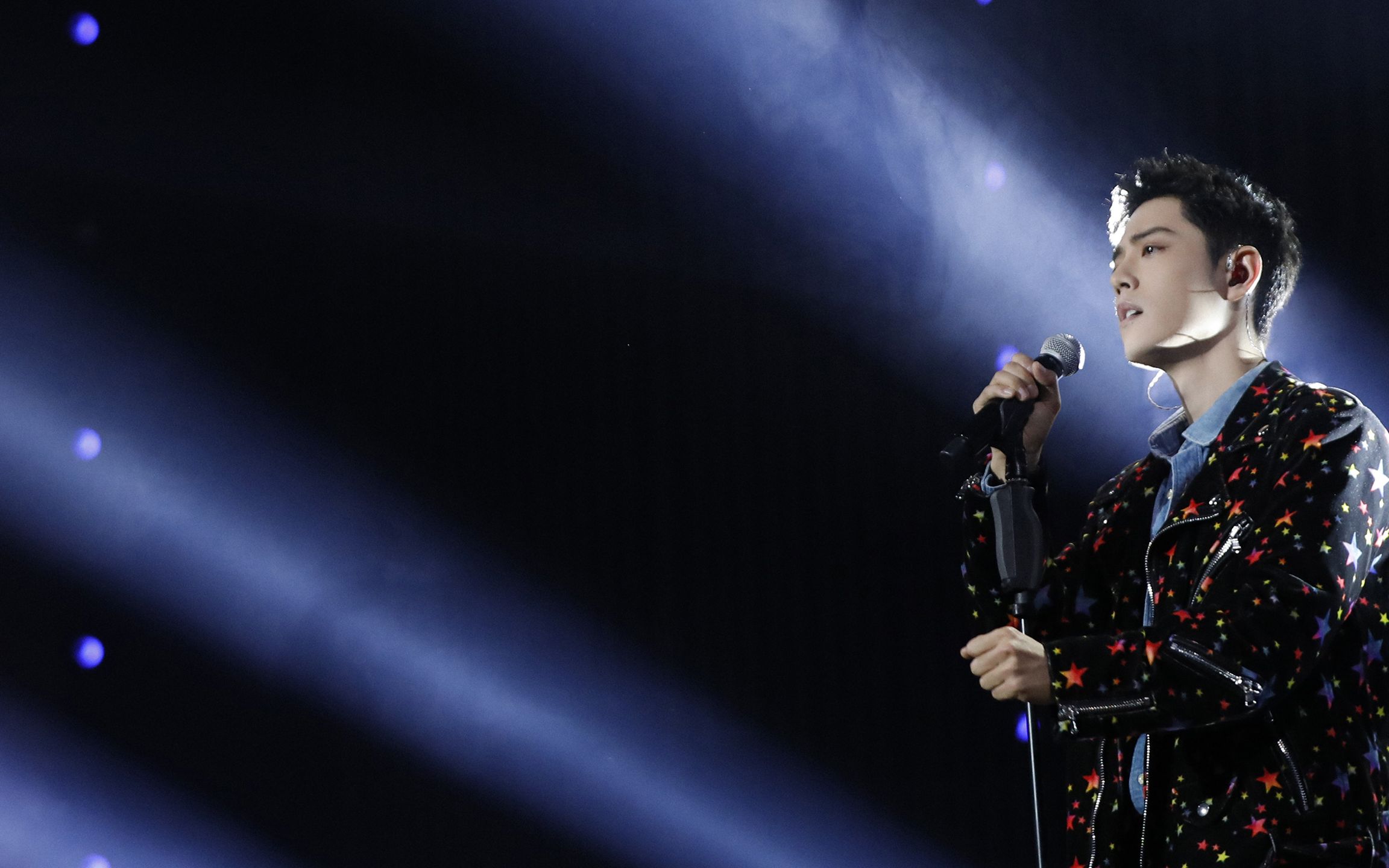 鑲栨垬-鐢ㄥ敖鎴戠殑涓鍒囧鍚戜綘 (婕斿憳璇峰氨浣 绗2瀛)(钃