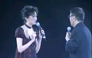 [图]梅艳芳 - 心债＆情比雨丝-辉黄演唱会