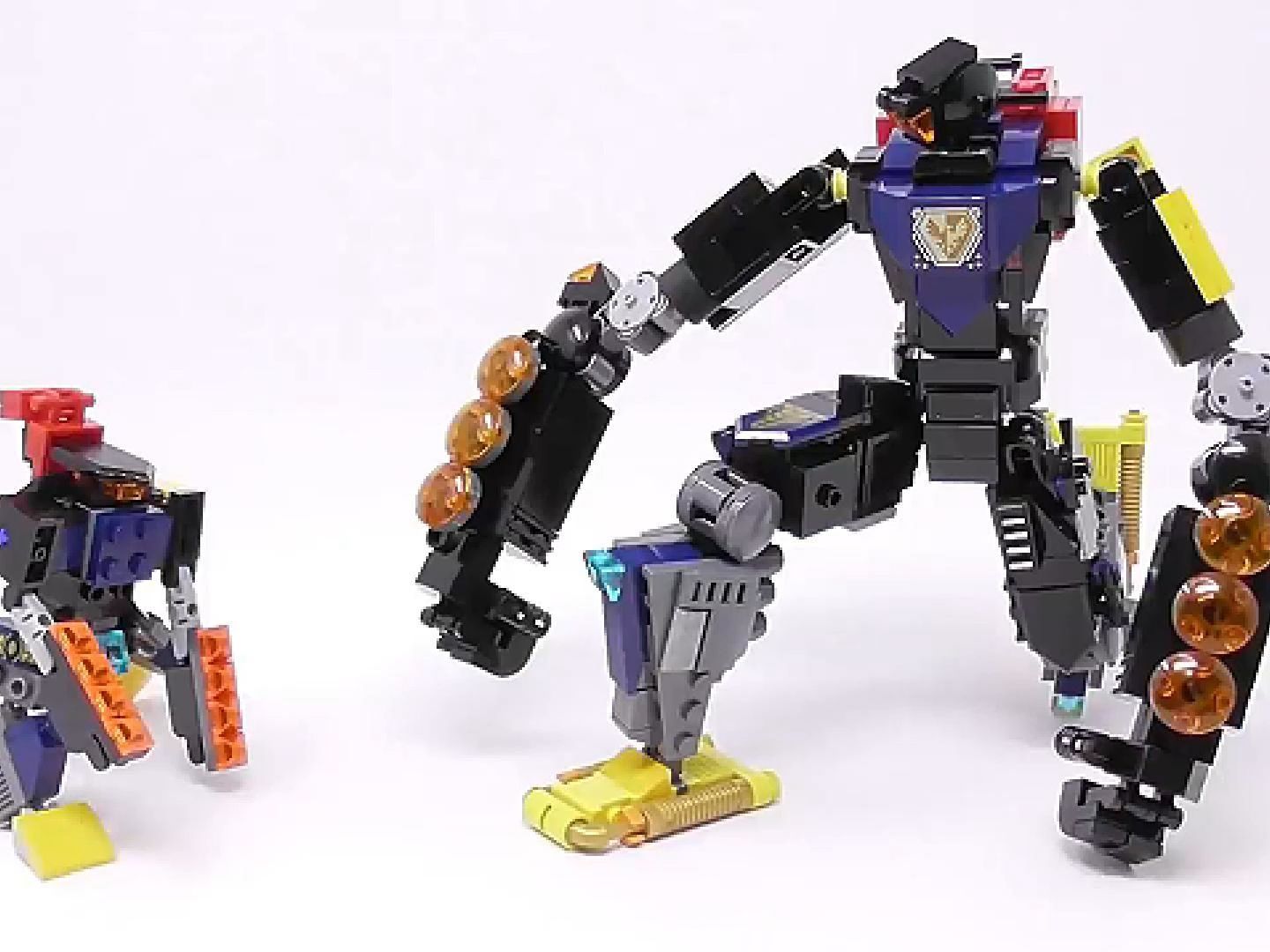 乐高自制变形组合机甲升级