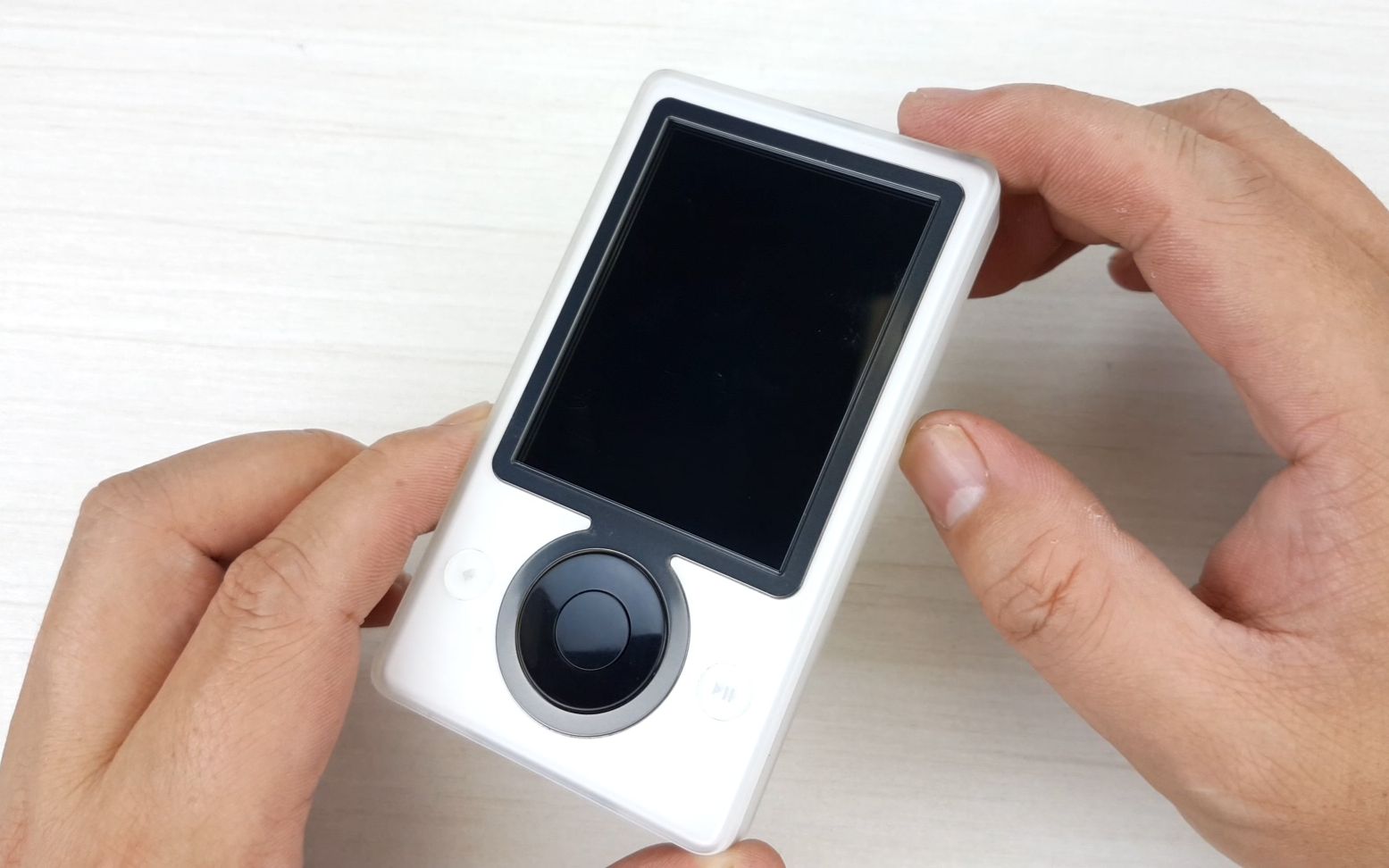 微软曾经抗衡苹果iPod的产品,拆解内置30G微型硬盘的ZUNE播放器哔哩哔哩bilibili