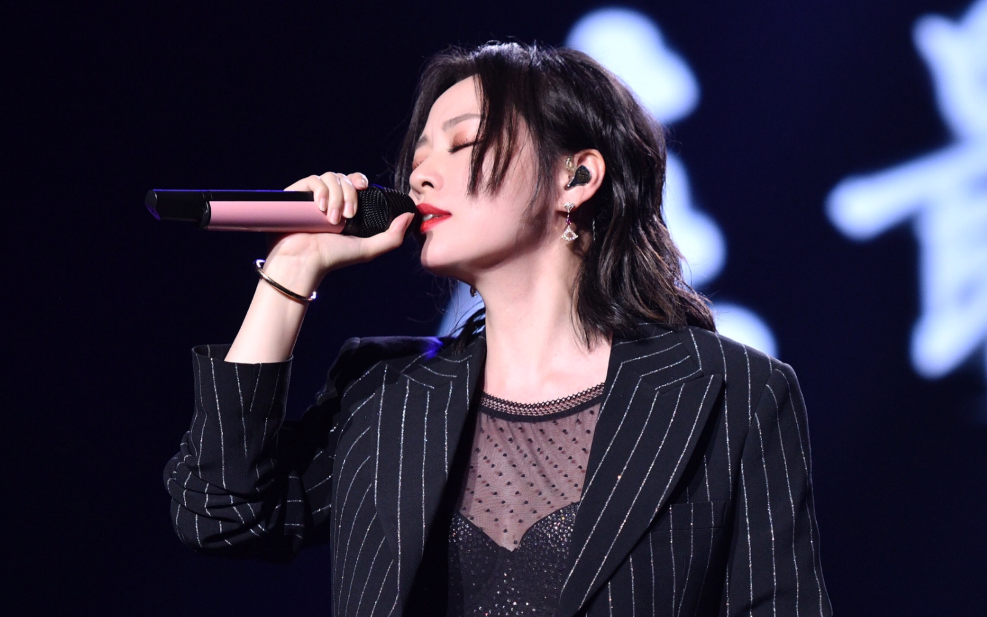 【2019心动一下互联网星光盛典】张靓颖全程cut(红毯 演唱)