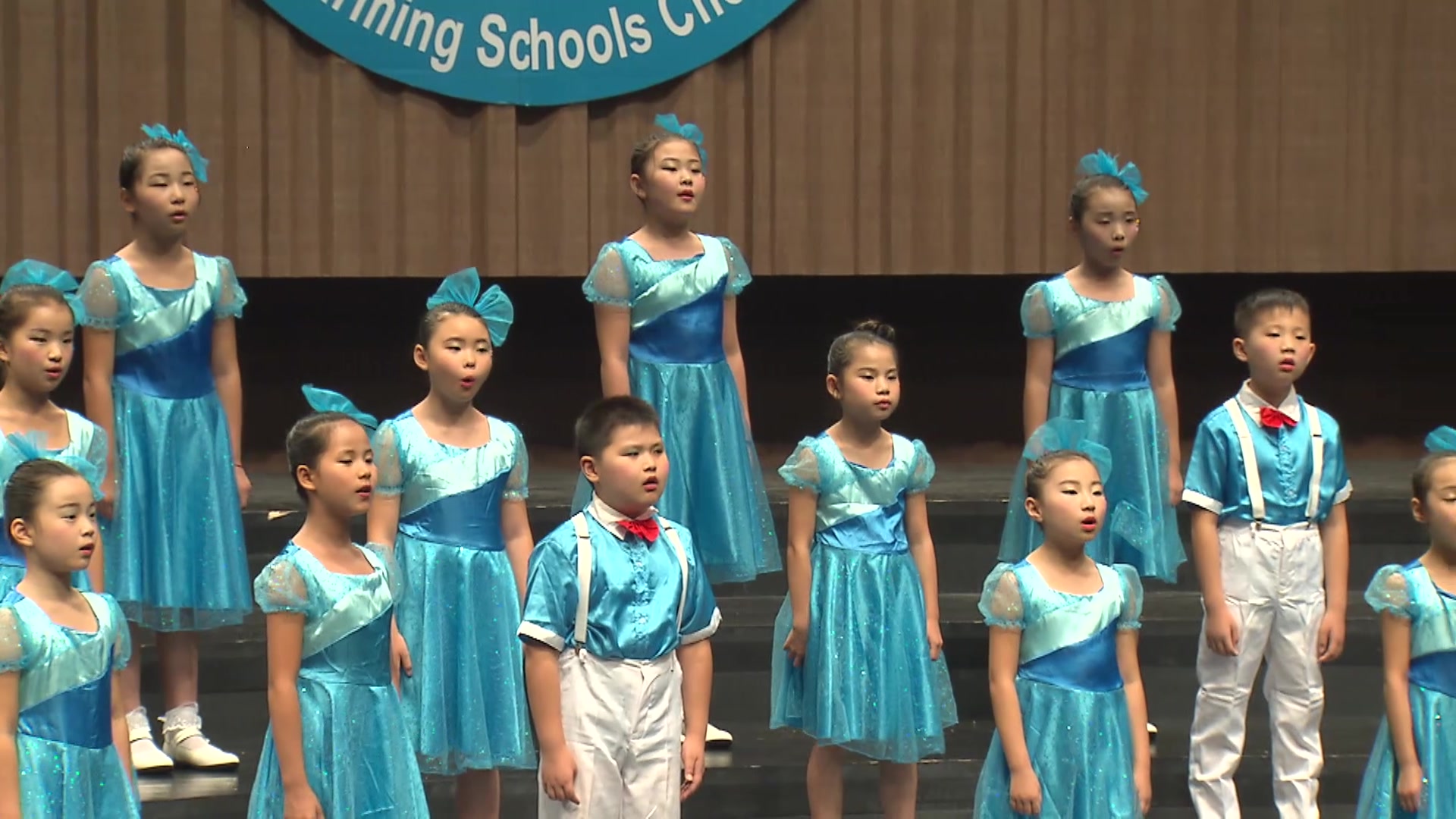 [图]合肥市芙蓉小学《梦中的卓玛》《街头少年合唱》