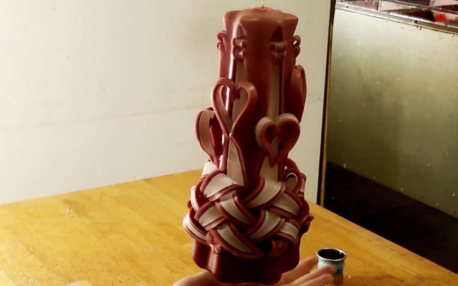 [图]【雕刻蜡烛】How its Made Waxations Hand Carved Candles