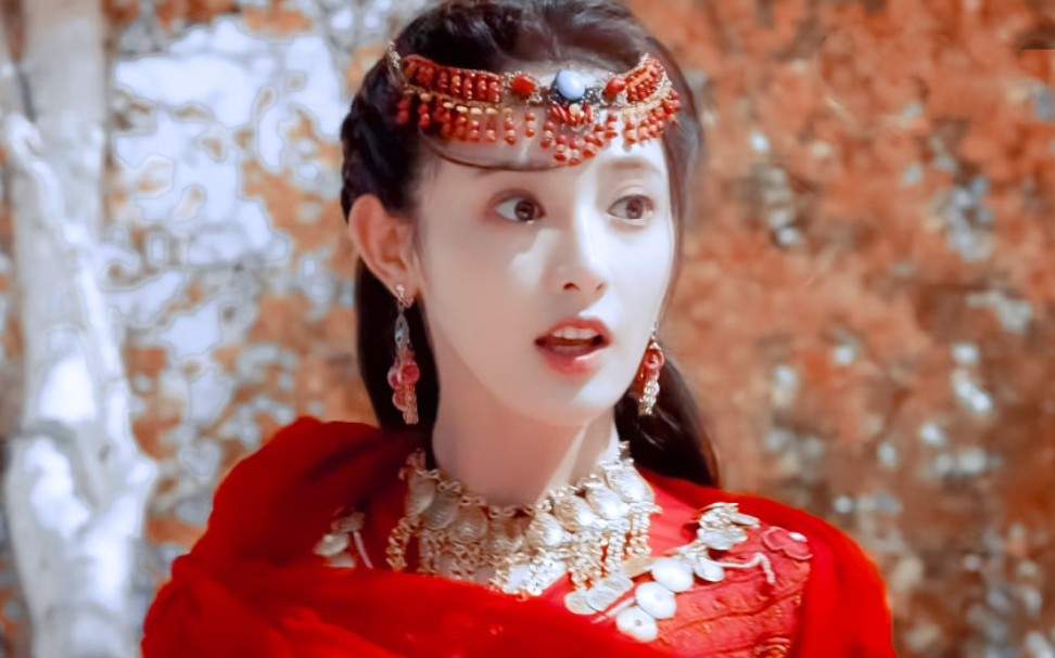 彭小苒小枫凭借盛世美颜就能成为一代经典红衣美人