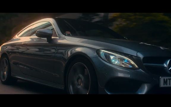 MercedesBenz REVIVE 【优秀汽车创意广告视频】哔哩哔哩bilibili