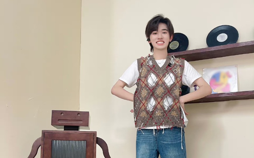 【宋亚轩】小宋老师的这段画外音,惊艳了我好久好久!