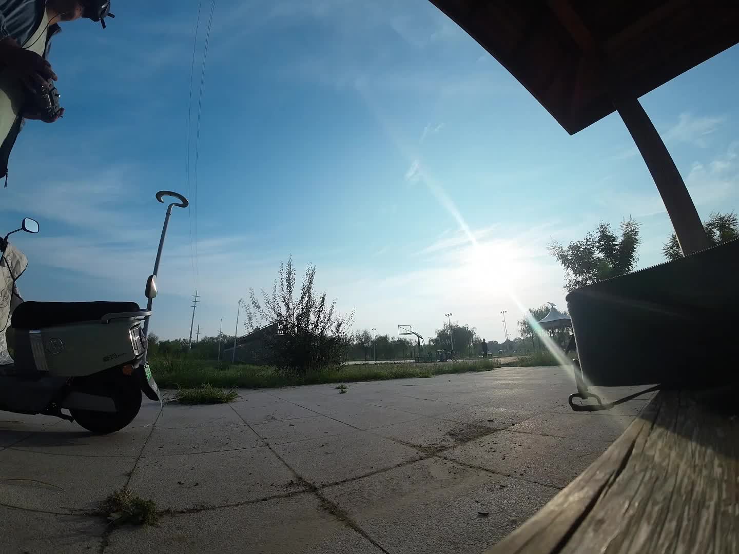 bee25试飞,一电一镜到底