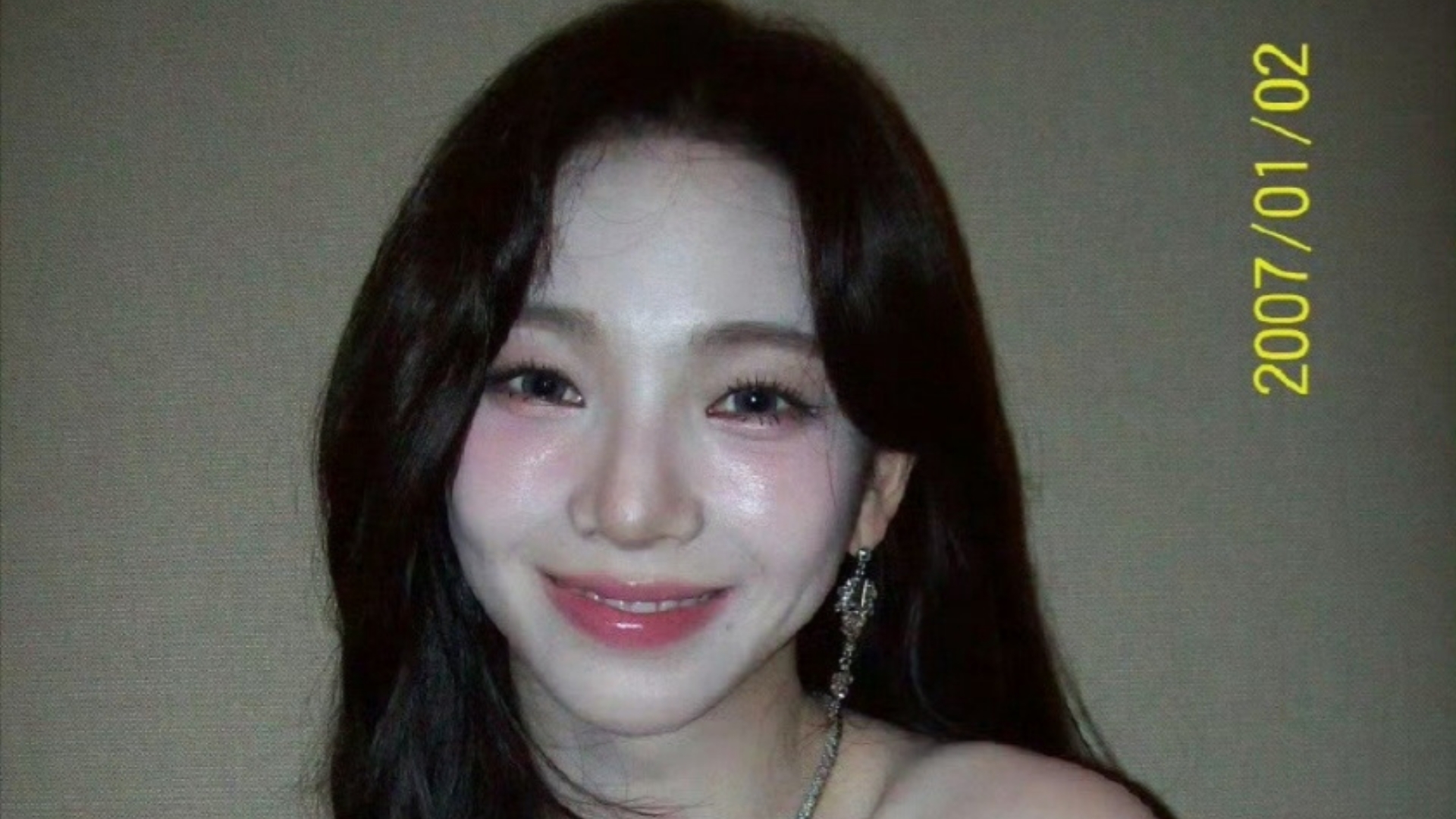 柳智敏karina怎么对黑粉这么好?随便一截就是黑图