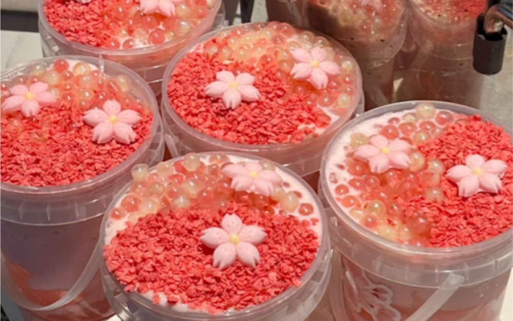 超火的樱花冰粉桶大连也有啦!属于大连人的浪漫