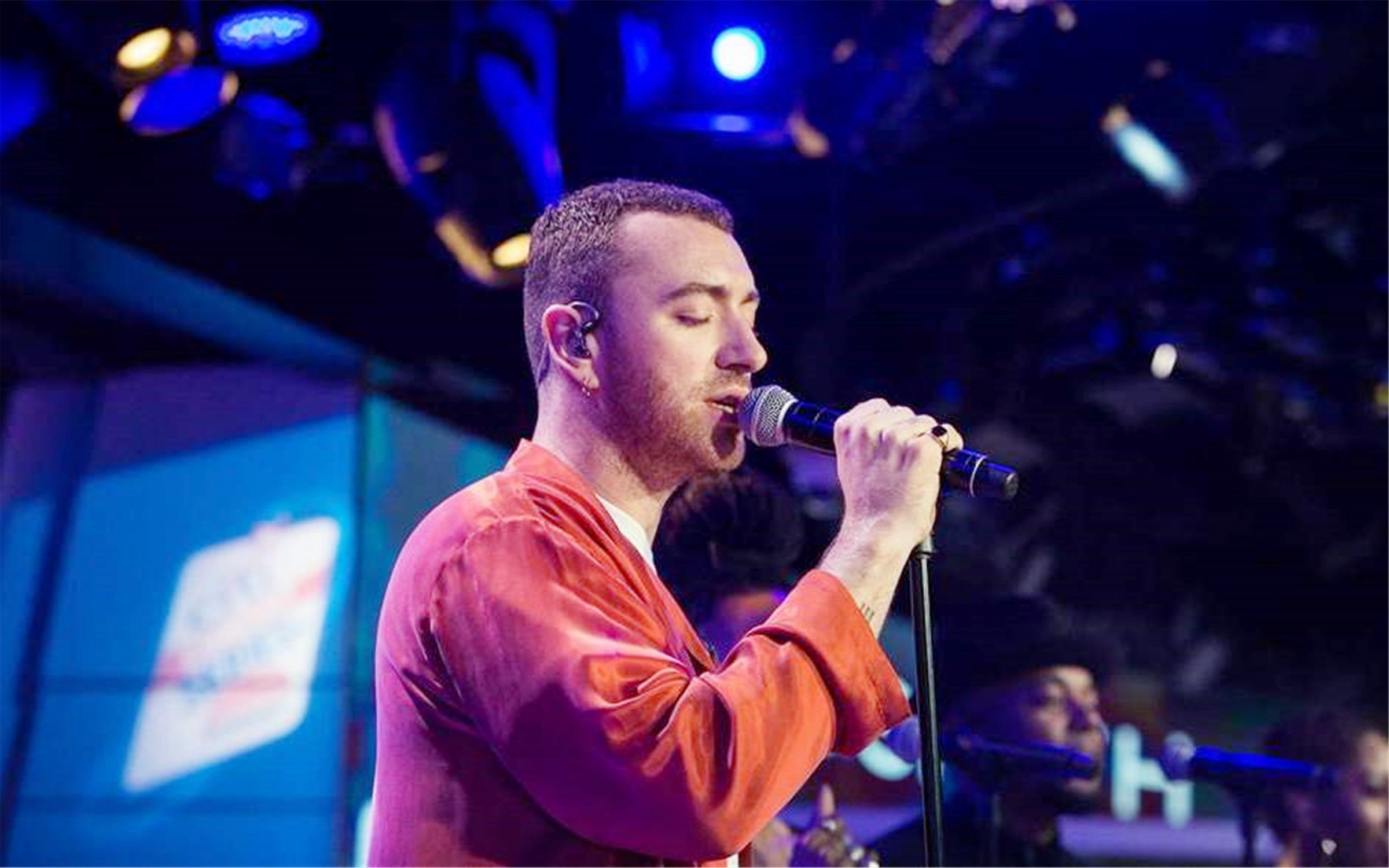 【sam smith】《dancing with a stranger》-骚姆siriusxm现场版