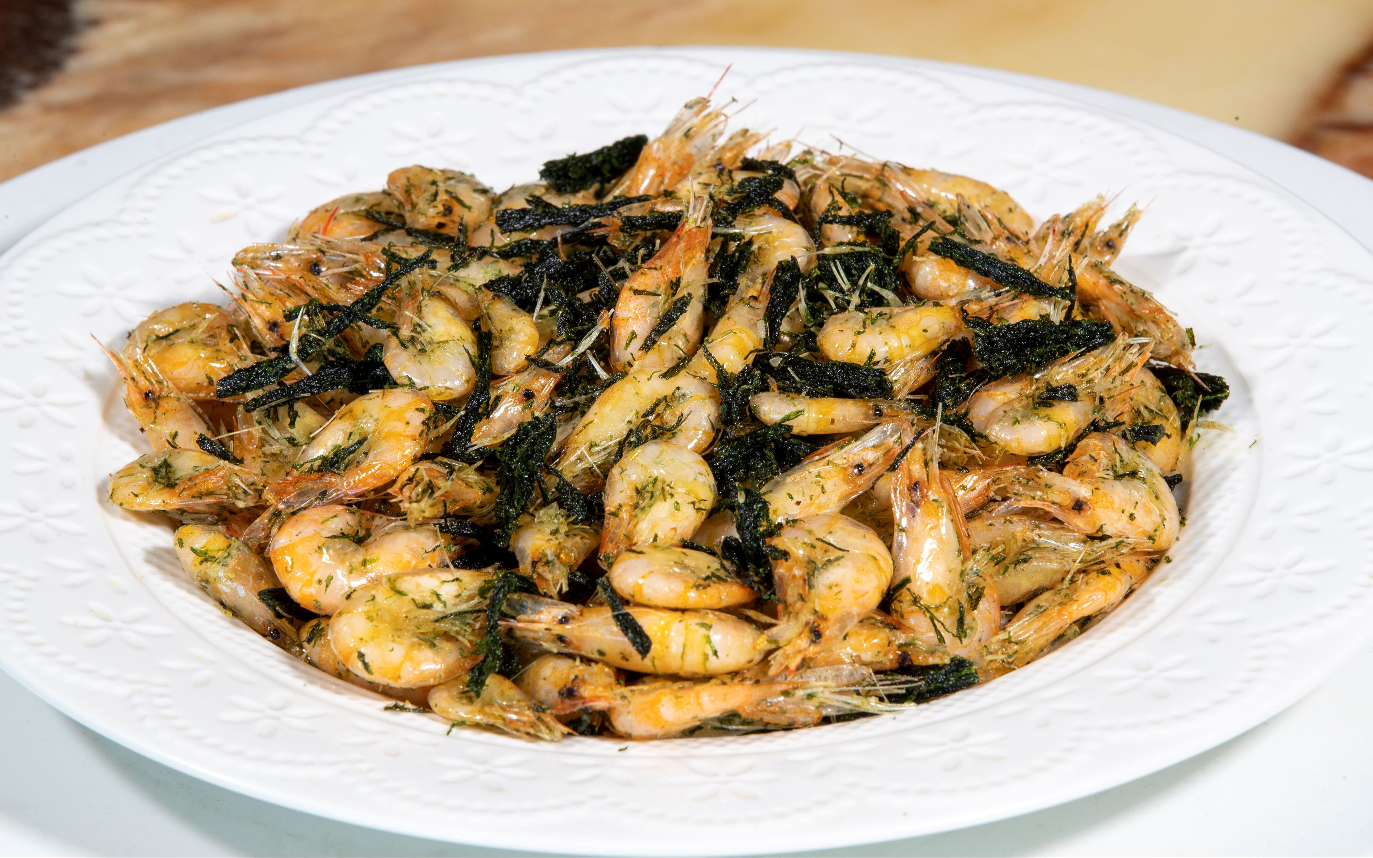 江白虾传统做法苔菜江白虾,家常菜简单做,适合下酒是年夜饭首选_哔哩