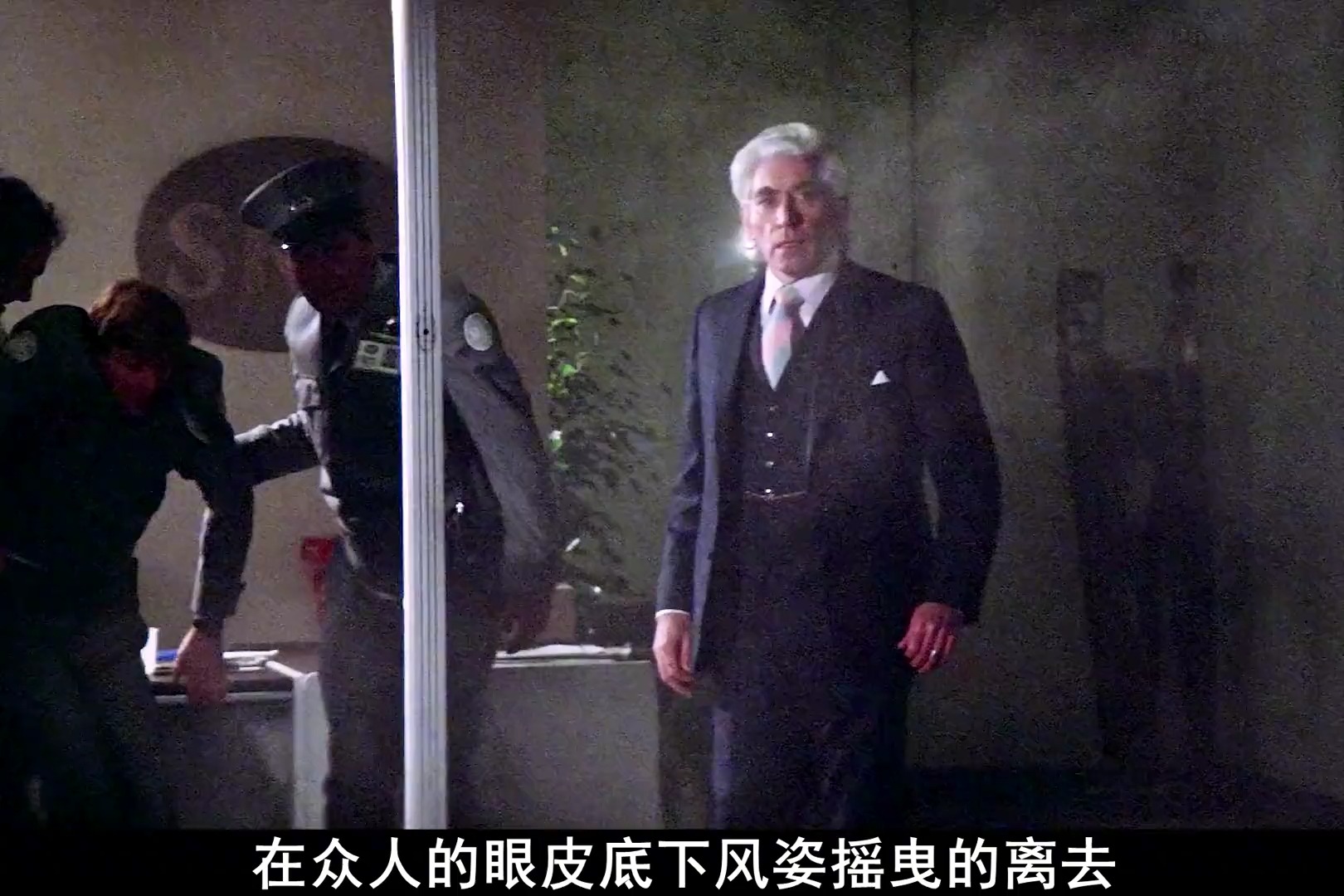 《宇宙天魔》1集:时光穿越三十年,它依然是很牛掰的片子!