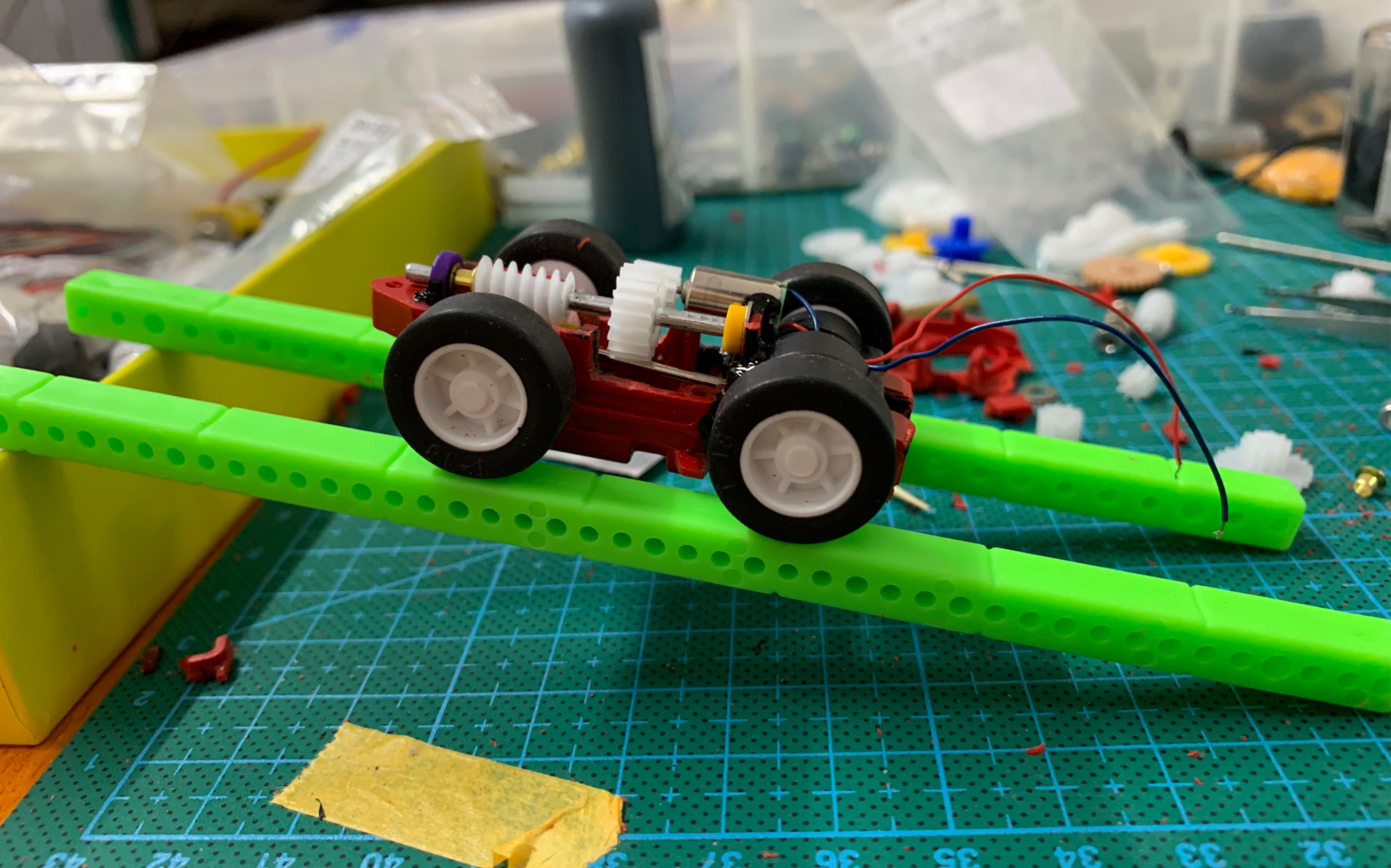 自制迷你四驱车 90%