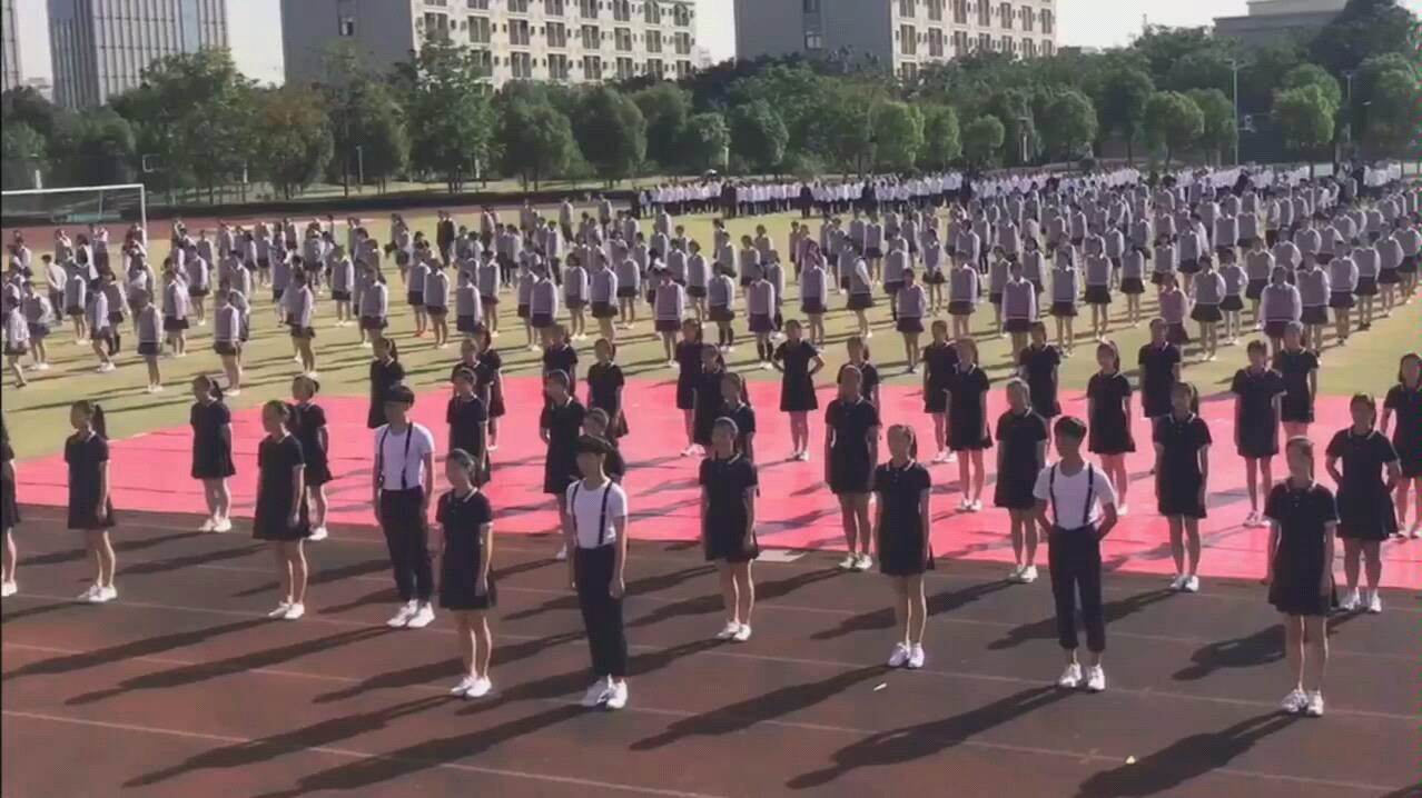 [图]宁波外事学校 2018嘉年华 高二韵律操踢踏舞展示