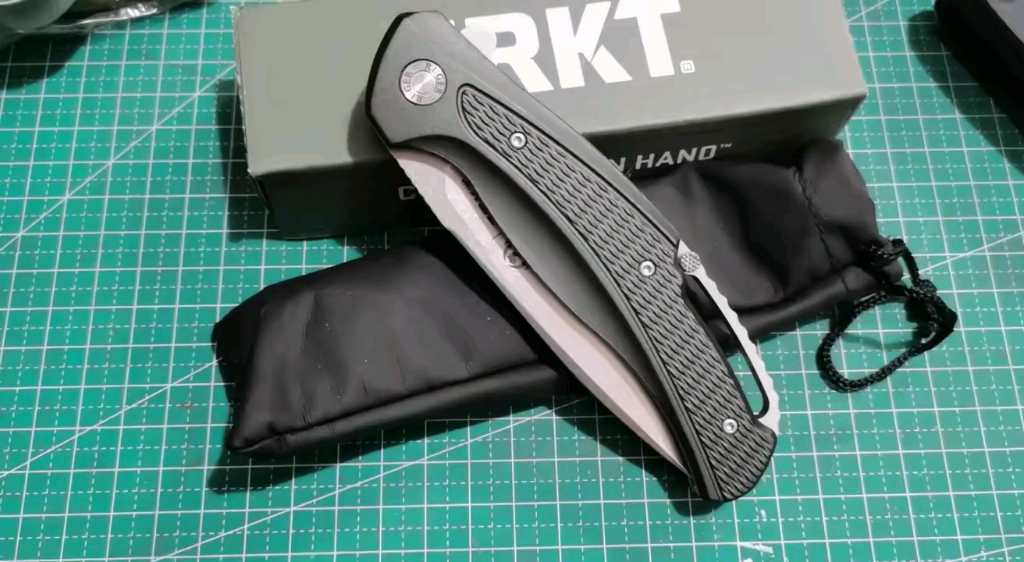 哥伦比亚河crktr2401半齿快开折刀刃材8cr13mov柄材硬尼龙玻璃纤维