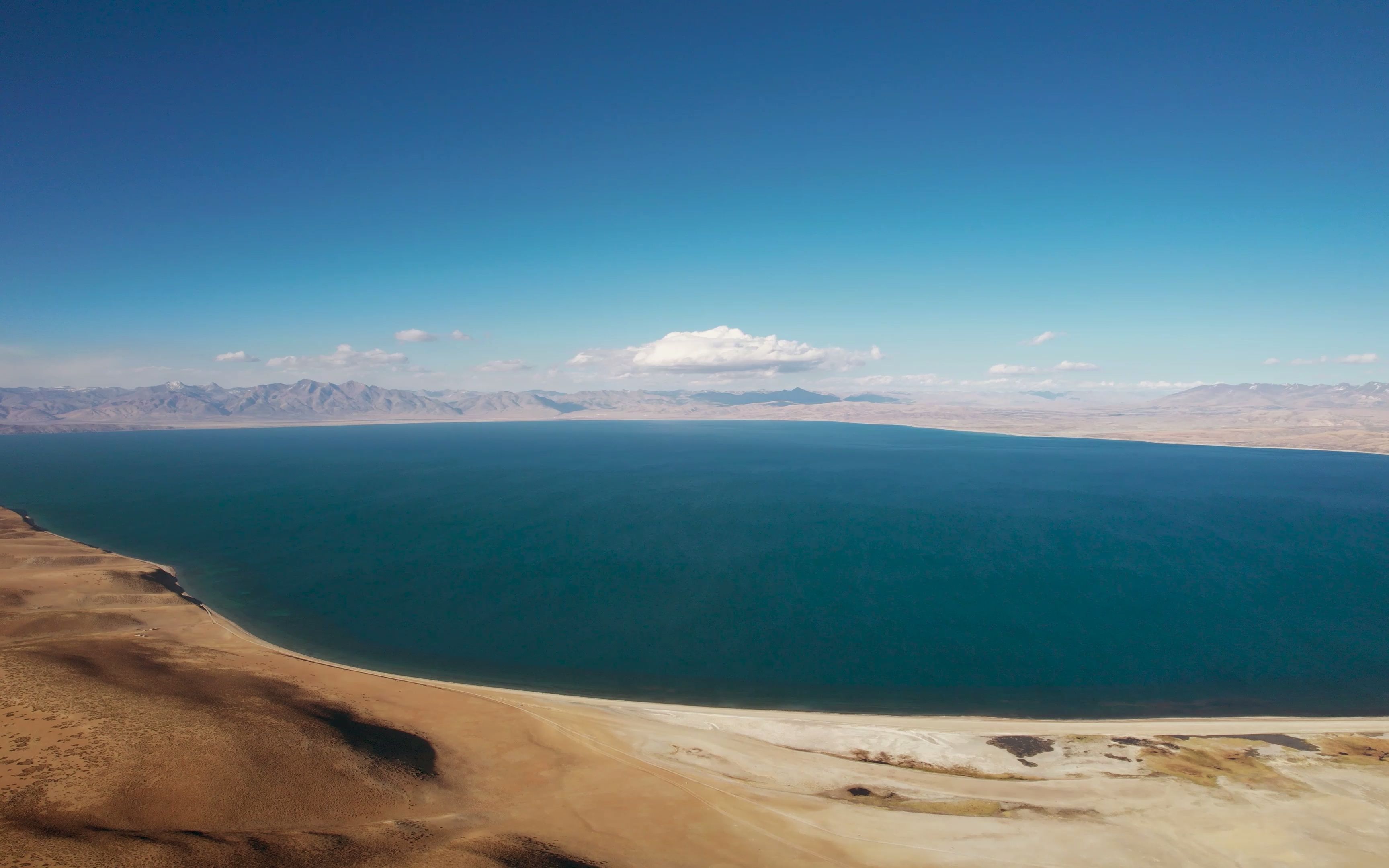 西藏圣湖玛旁雍错