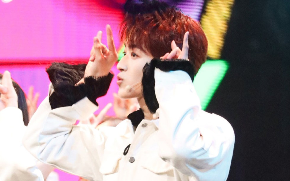 【何洛洛】东方卫视金曲青春《天黑请闭眼》舞台cut