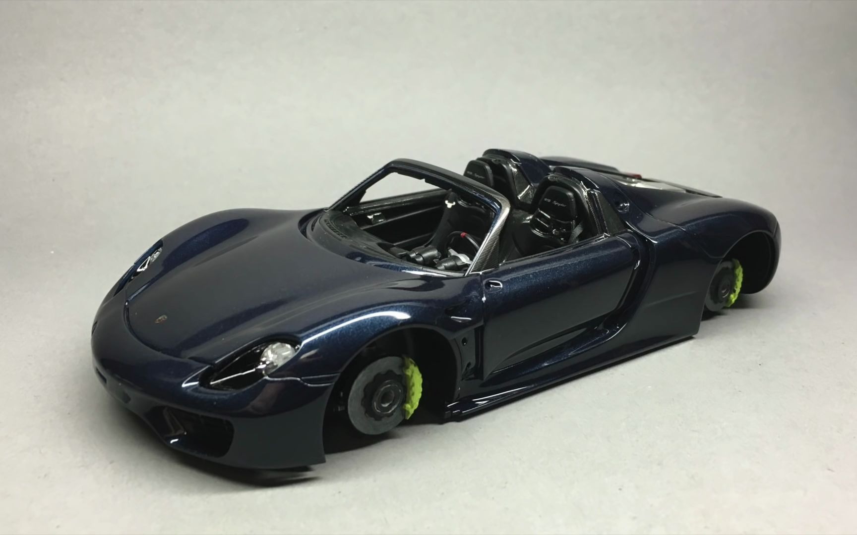 【搬运】Revell 1/24 Porsche 918 Spyder 制作过程哔哩哔哩bilibili