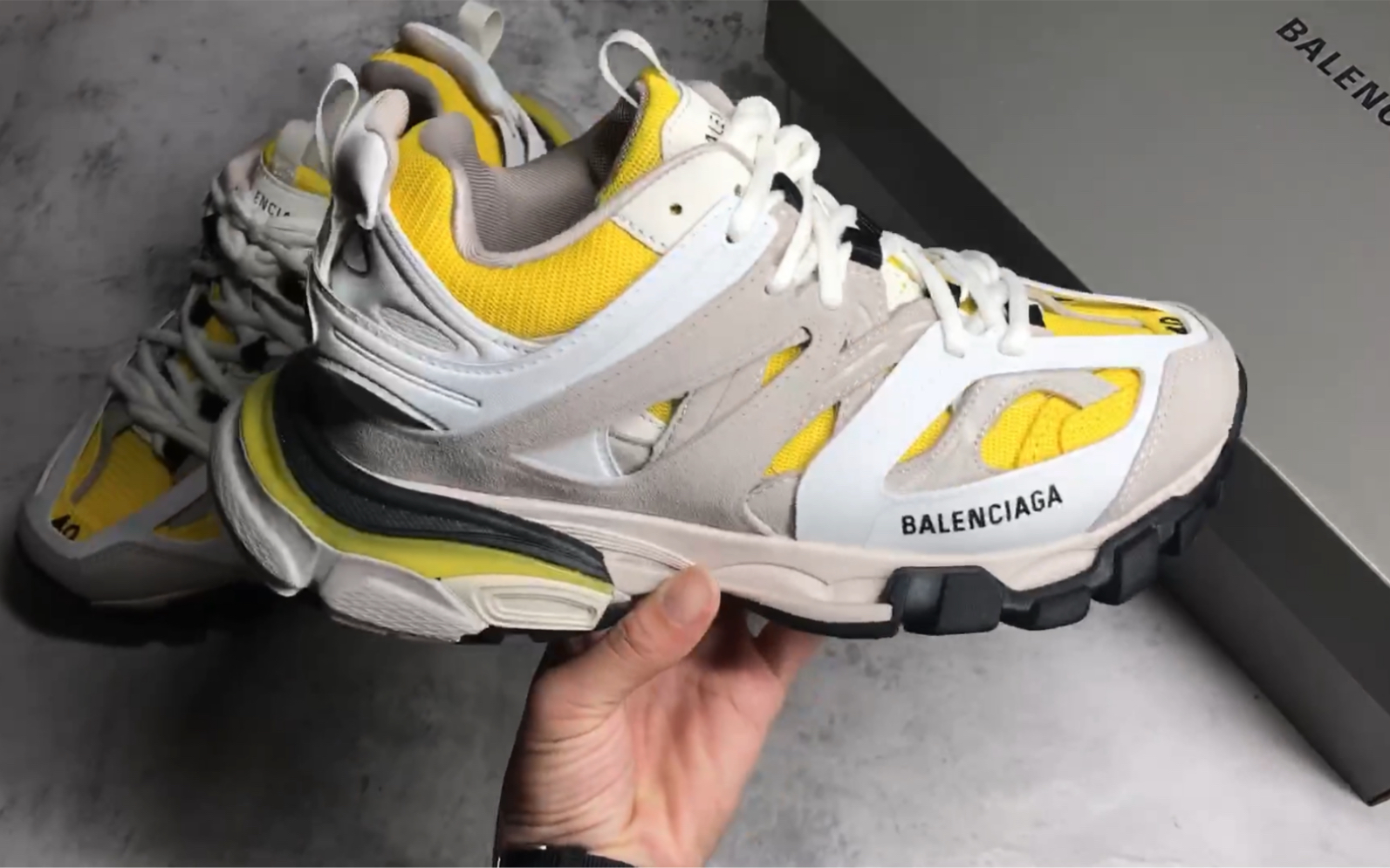 【全方位实拍】balenciaga巴黎世家 track 老爹鞋 白黄