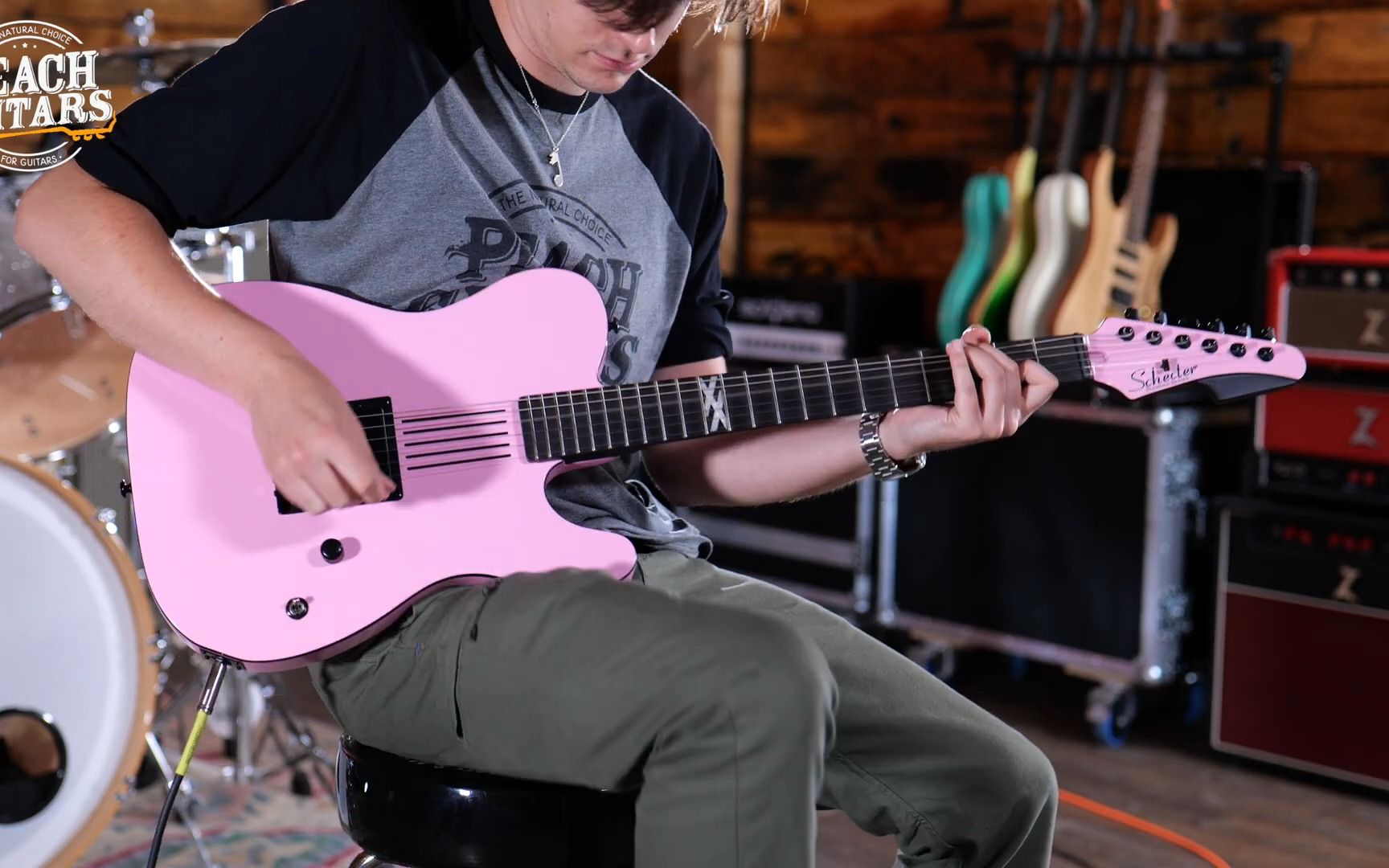 重磅官宣 即将到货 | schecter machine gun kelly 全新签名款吉他