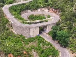 Скачать видео: 贵州史上第一座立交桥，始建于1935年，它就是湘黔公路上的鹅翅膀立交桥，又名螺丝桥！