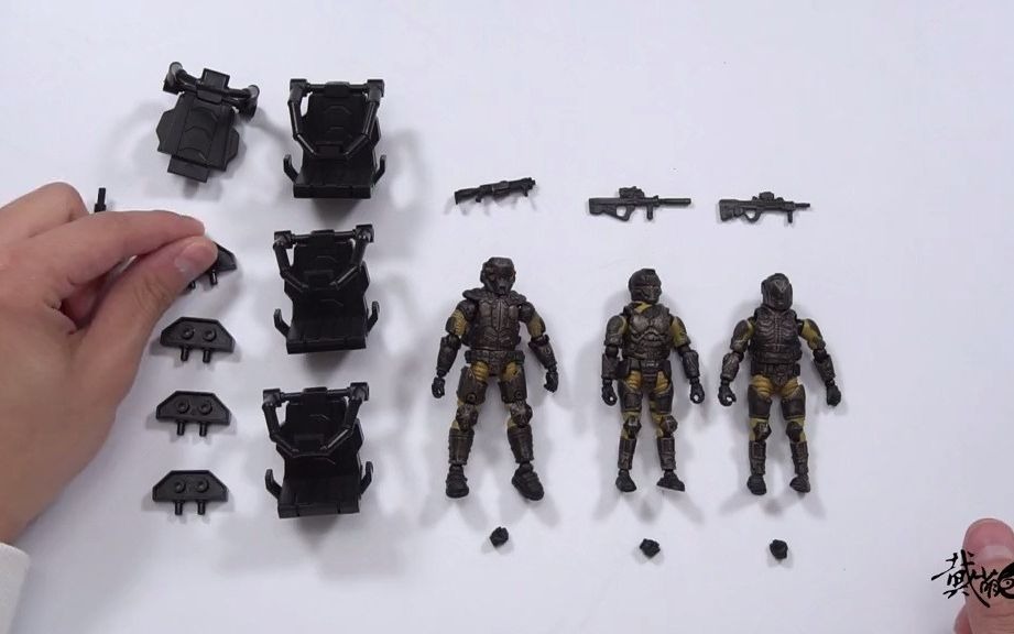 戴萌兔-最速开封135 joytoy 只能远观不可亵玩的暗源兵人系列