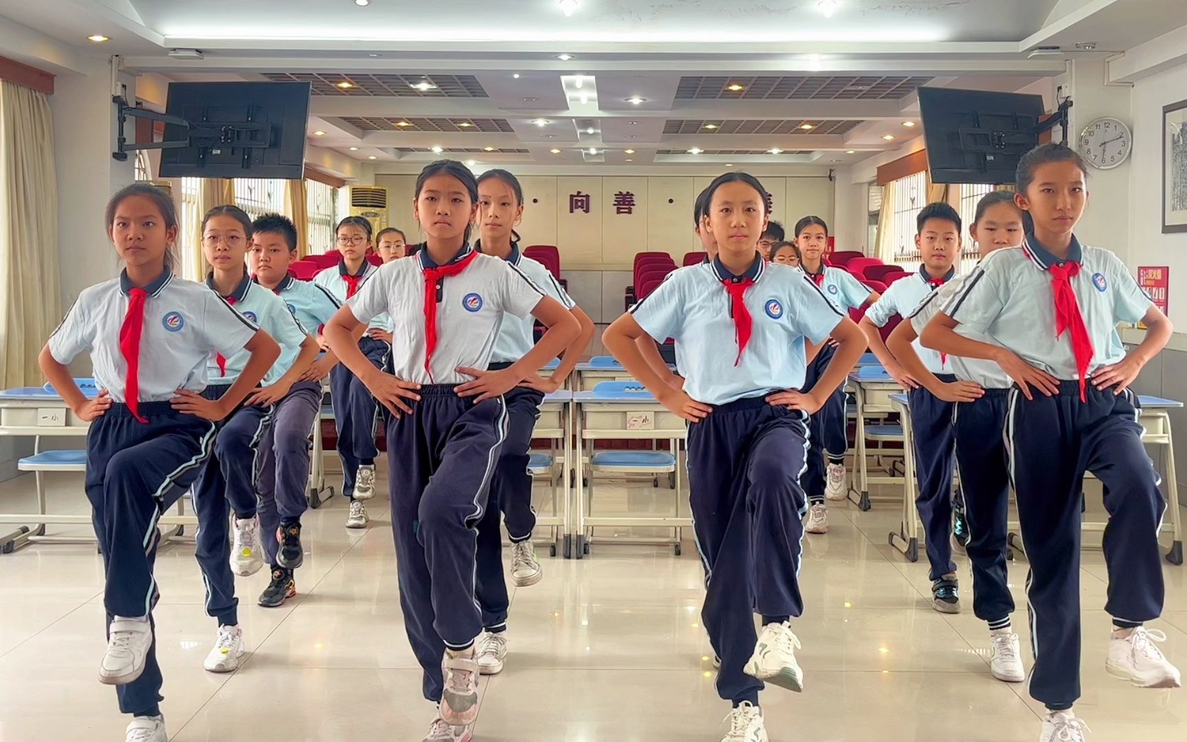 2023年东莞市常平镇第一小学室内大课间(完整视频)