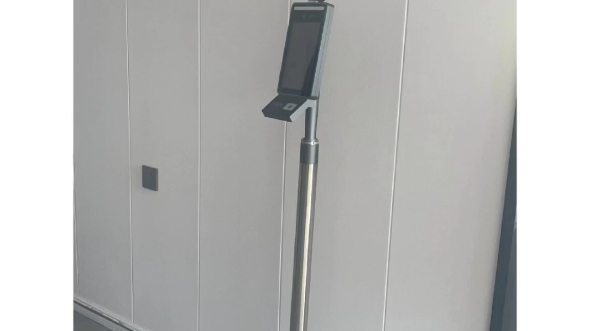 高标准精密工艺人脸识别机立柱