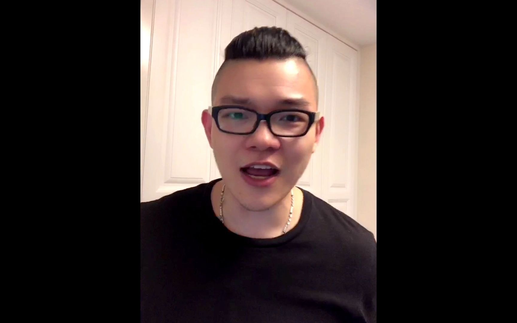 潘大帅给杨妹妹加油打气!夺冠我就倒立吃汉堡