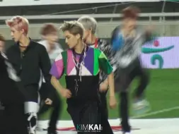 Télécharger la video: 130814 EXO 水原足球友谊赛 WOLF狼与美女 FOCUS KAI