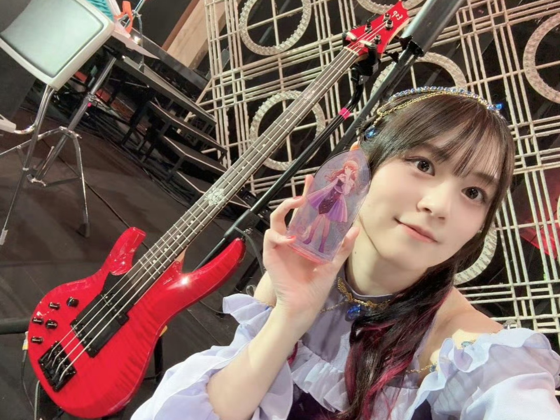 你有这么可爱的贝斯手进入japan