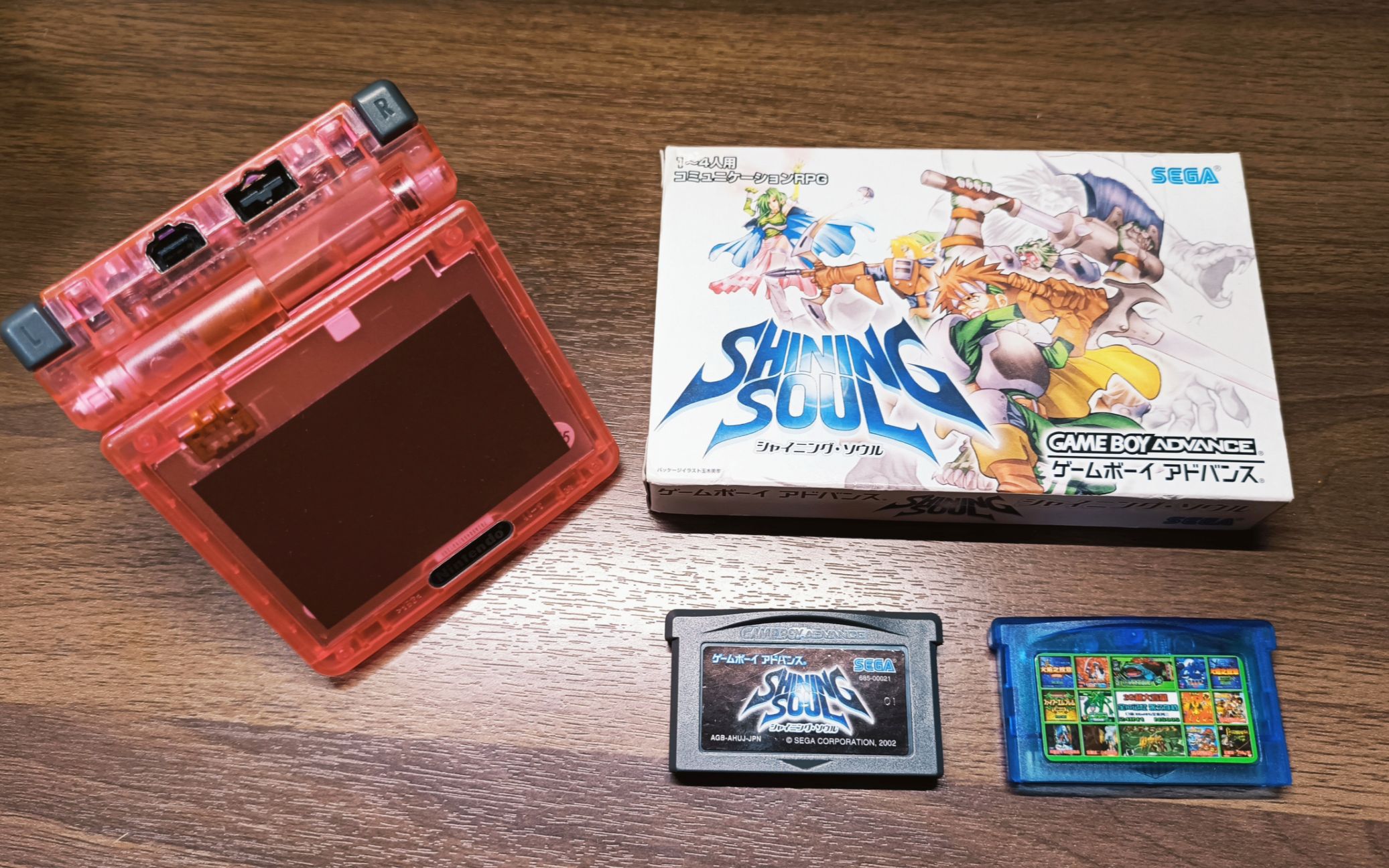 gba卡带光明之魂拆箱及正盗版卡带对比