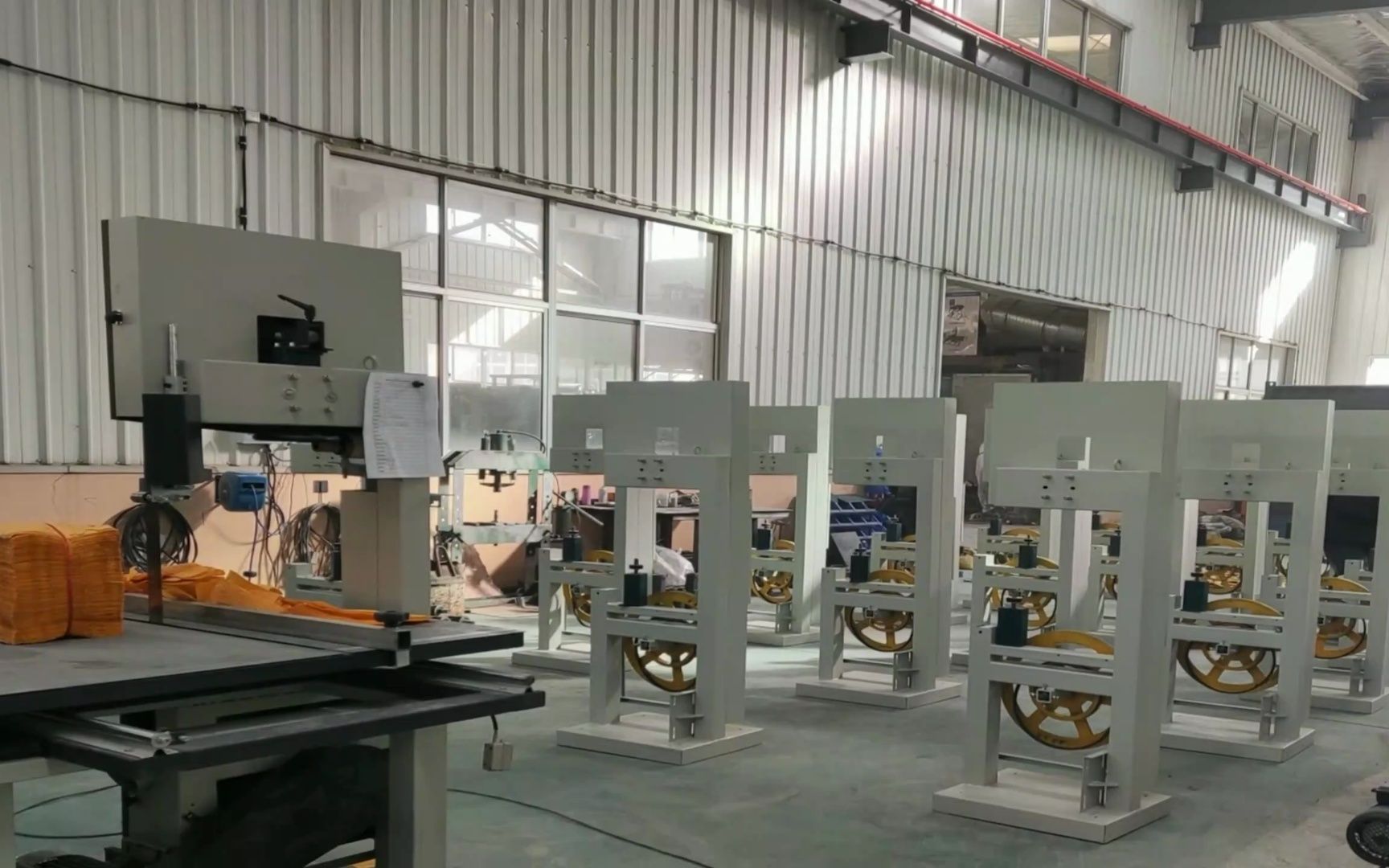 玉石带锯机 木工数控弯料开料机视频大全 (2)