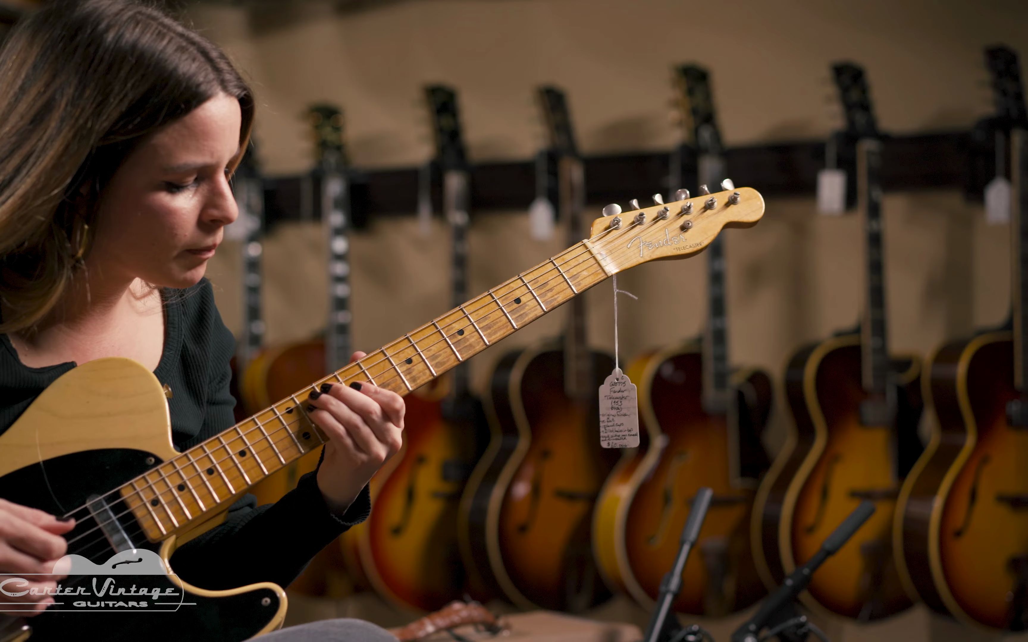 [图]【一把普通的量产Fender Tele】1953 Fender Telecaster played by Shannon Callihan