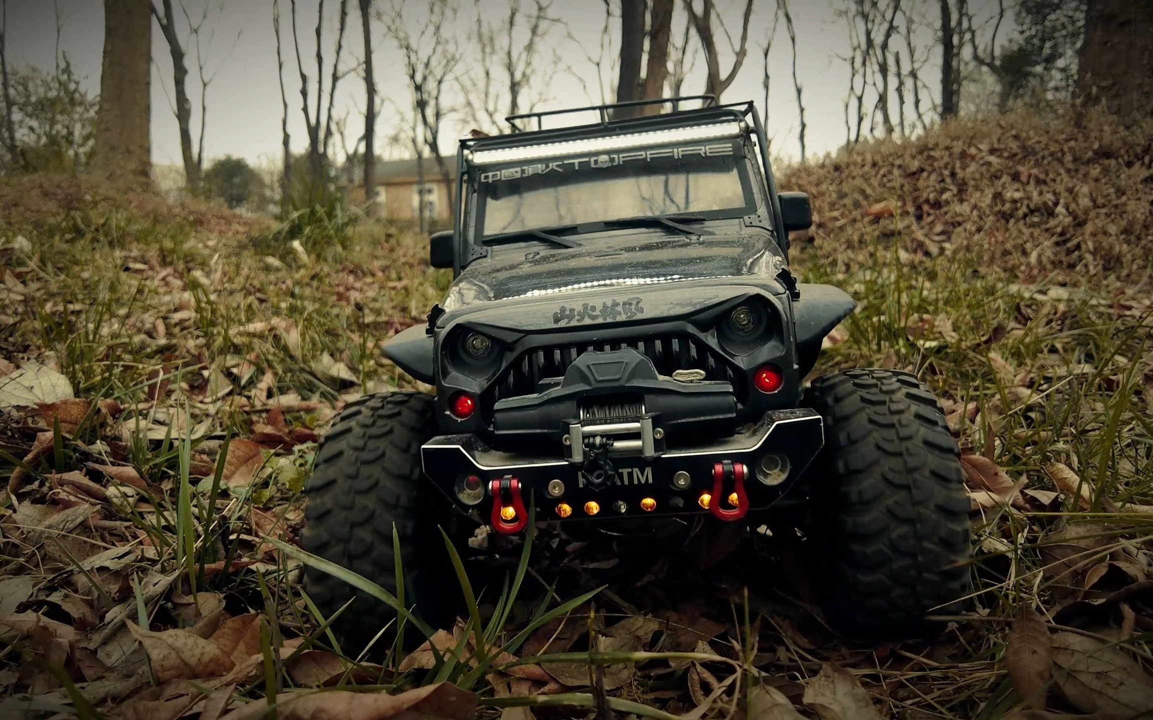 不就是玩玩|rc car 牧马人攀爬车枯树林硬派越野