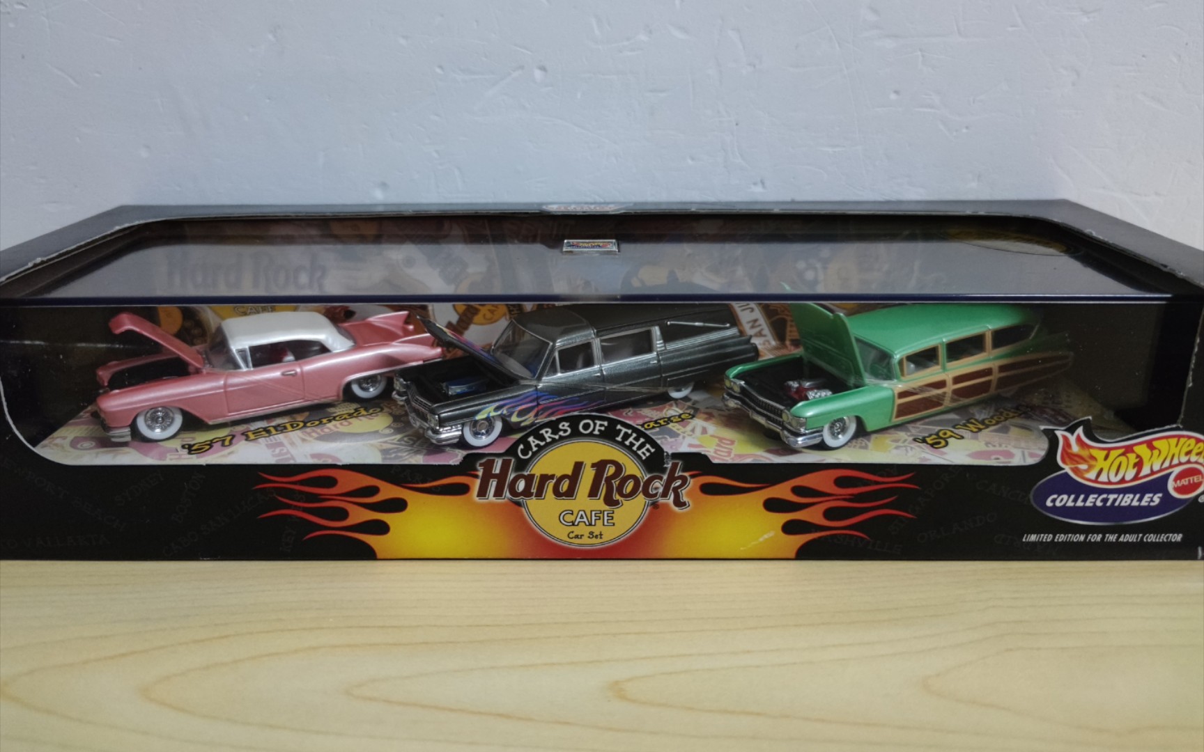 风火轮百分百凯迪拉克三车套装开箱