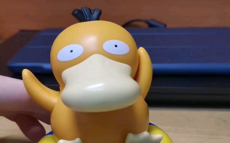 大头可达鸭在线卖骚