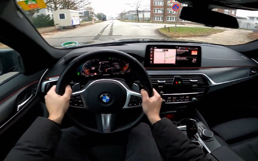 2022款宝马5系530i旅行车 m运动版 第一视角试驾